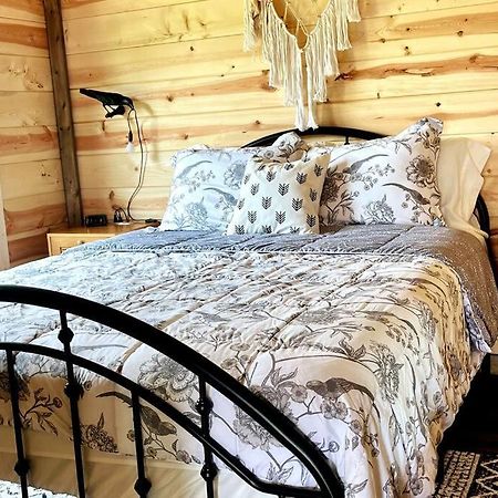 #4 Kentucky Bourbon Trail Bourbon Barrel Cottages Lawrenceburg ภายนอก รูปภาพ