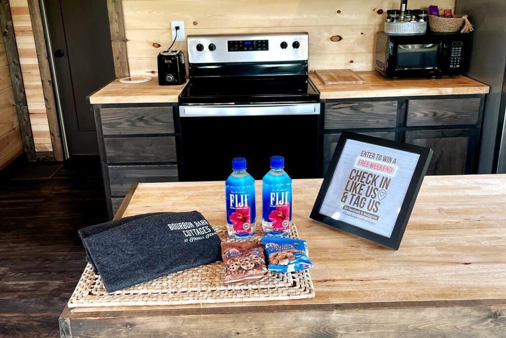 #4 Kentucky Bourbon Trail Bourbon Barrel Cottages Lawrenceburg ภายนอก รูปภาพ
