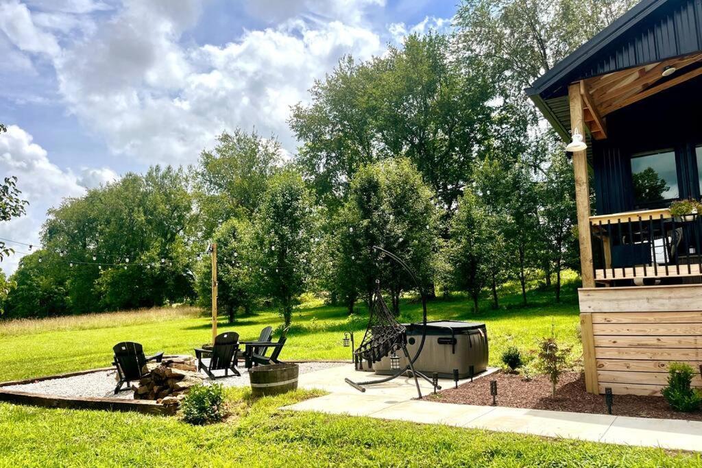 #4 Kentucky Bourbon Trail Bourbon Barrel Cottages Lawrenceburg ภายนอก รูปภาพ